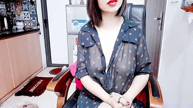 Snapshot of Miu-Le chatting on March 2026 07:13:02 AM Miu-Le online show from March 2026 07:13:02 AM