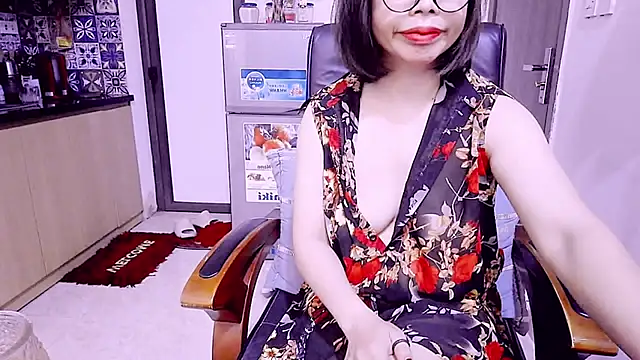 Miu-Le online show from April 2026 03:32:01 PM