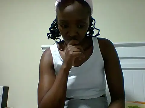 Snapshot of sexy_darleen23 chatting on December 2024 06:23:02 PM sexy darleen23 online show from December 2024 06:23:02 PM