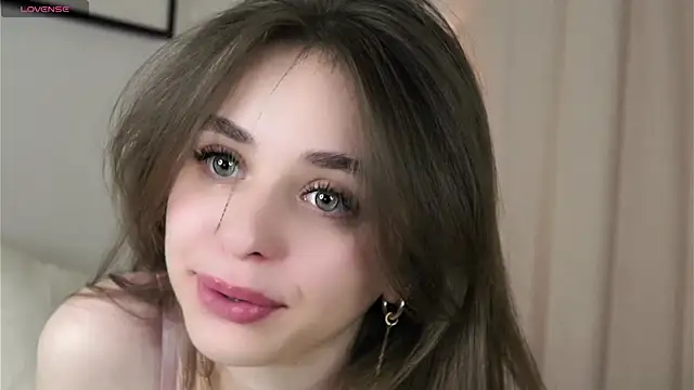 Snapshot of EstherMitchel chatting on January 2025 04:21:01 AM EstherMitchel online show from January 2025 04:21:01 AM