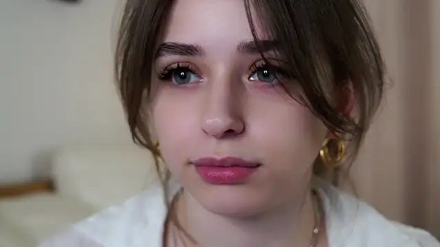 Snapshot of EstherMitchel chatting on January 2025 07:58:01 AM EstherMitchel online show from January 2025 07:58:01 AM