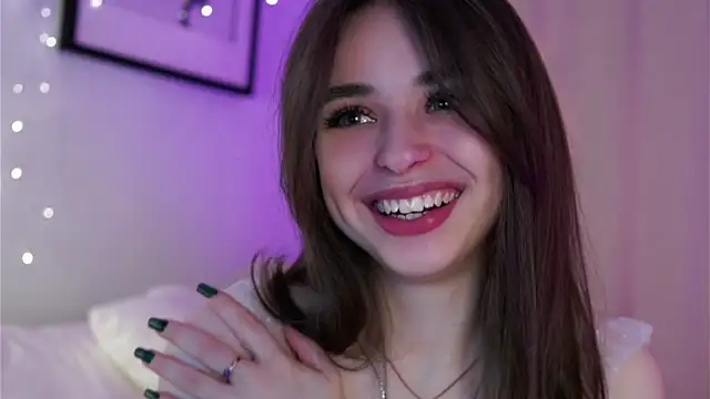 Snapshot of EstherMitchel chatting on February 2025 12:17:02 AM EstherMitchel online show from February 2025 12:17:02 AM