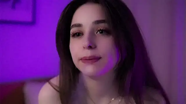 Snapshot of EstherMitchel chatting on March 2025 06:25:02 AM EstherMitchel online show from March 2025 06:25:02 AM
