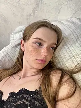 lovelly molly online show from May 2026 05:52:02 PM