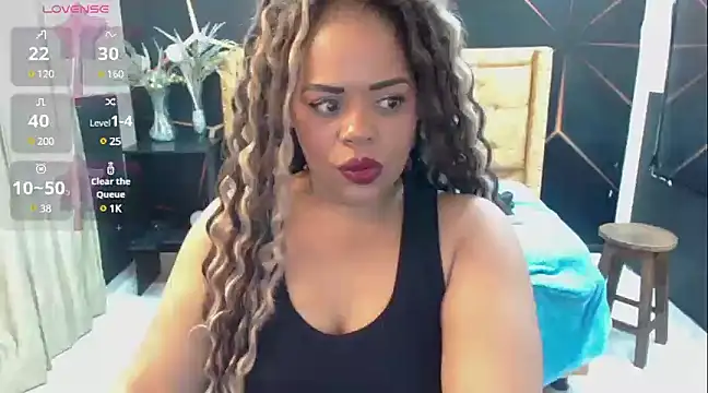 Snapshot of mia_cuello chatting on December 2024 08:04:01 AM mia cuello online show from December 2024 08:04:01 AM
