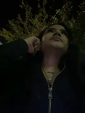 Snapshot of Riana_Kean chatting on December 2024 05:01:01 AM Riana Kean online show from December 2024 05:01:01 AM