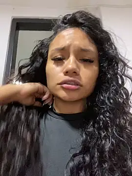Snapshot of Riana_Kean chatting on December 2024 07:06:02 AM Riana Kean online show from December 2024 07:06:02 AM