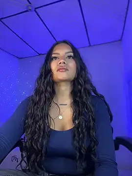 Snapshot of Riana_Kean chatting on January 2025 04:48:01 AM Riana Kean online show from January 2025 04:48:01 AM