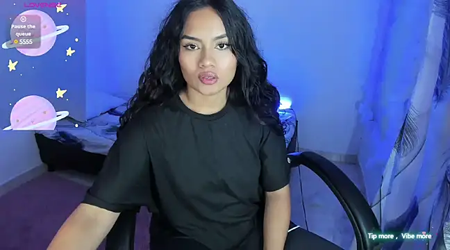 Snapshot of Riana_Kean chatting on March 2025 03:36:02 AM Riana Kean online show from March 2025 03:36:02 AM