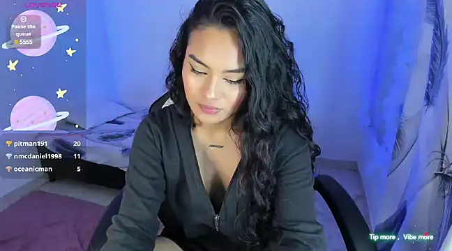 Snapshot of Riana_Kean chatting on March 2025 06:25:02 AM Riana Kean online show from March 2025 06:25:02 AM