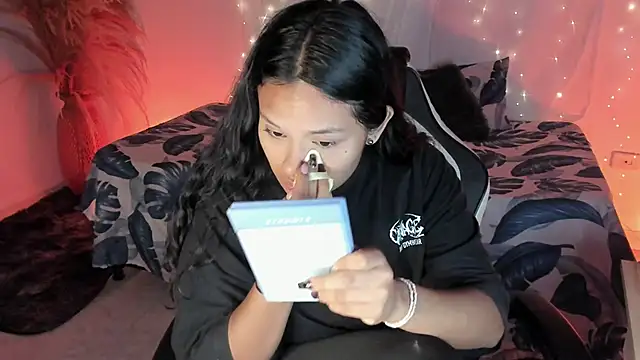 Riana Kean online show from March 2026 02:06:01 AM