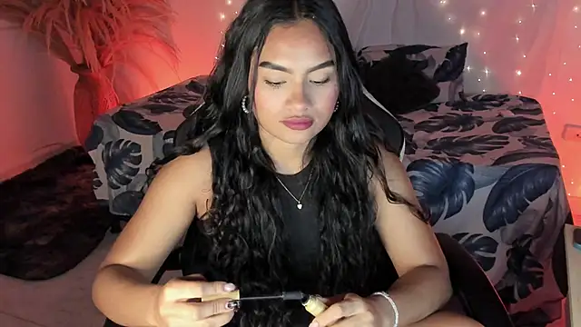 Snapshot of Riana_Kean chatting on April 2026 01:22:01 AM Riana Kean online show from April 2026 01:22:01 AM