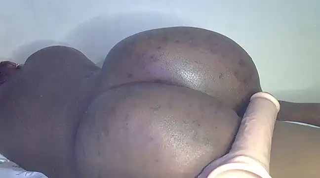 Snapshot of weusi12wetu chatting on February 2025 07:21:01 PM weusi12wetu online show from February 2025 07:21:01 PM