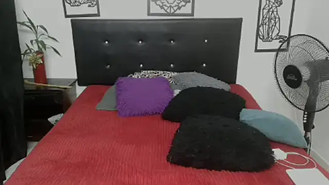 Snapshot of Shanttal0272 chatting on November 2025 04:37:02 AM Shanttal0272 online show from November 2025 04:37:02 AM