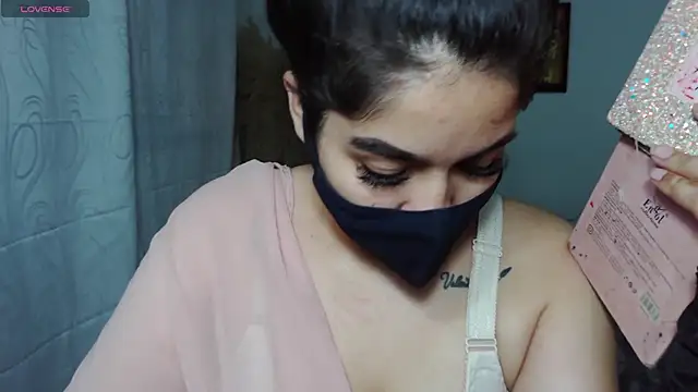 Snapshot of umarany chatting on October 2025 12:57:02 PM umarany online show from October 2025 12:57:02 PM