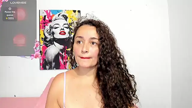  luna  sweet  online show from March 2025 05:58:01 PM