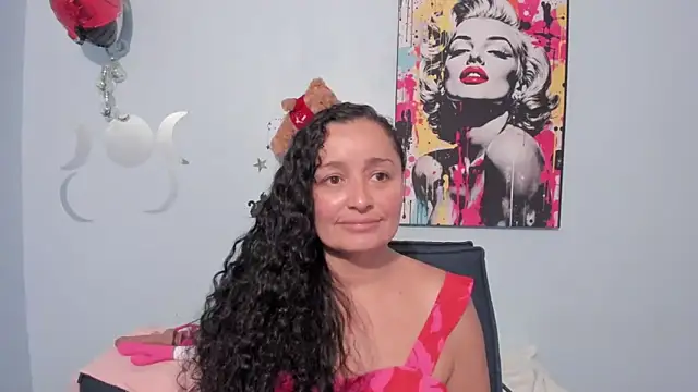  luna  sweet  online show from September 2025 06:19:02 PM