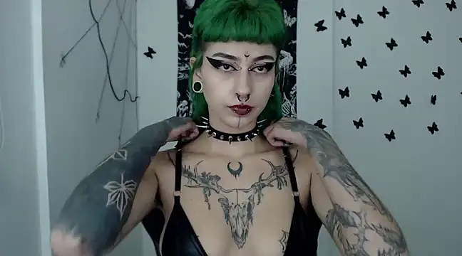 Snapshot of n0sferatus__ chatting on December 2024 04:22:02 AM n0sferatus online show from December 2024 04:22:02 AM