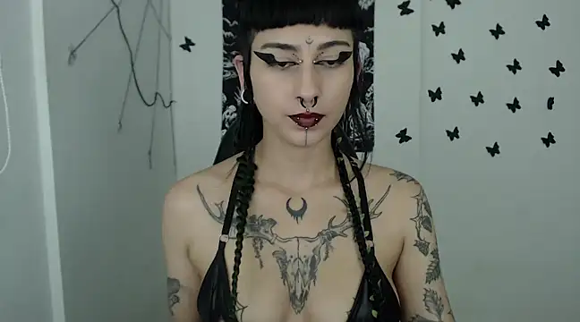 Snapshot of n0sferatus__ chatting on March 2025 03:11:01 AM n0sferatus online show from March 2025 03:11:01 AM
