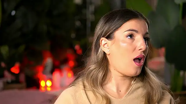 KellyMathews online show from January 2026 01:11:01 AM