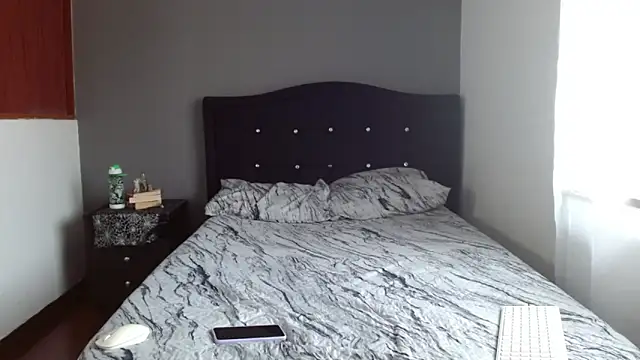 Emilia 1995 online show from October 2025 02:10:01 PM