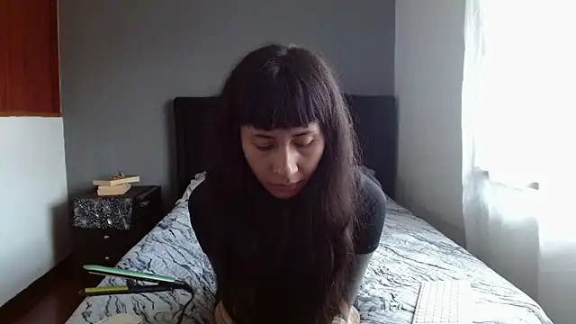 Emilia 1995 online show from June 2026 04:08:02 PM