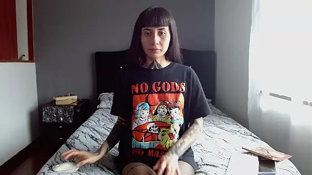 Emilia 1995 online show from June 2026 06:10:01 PM