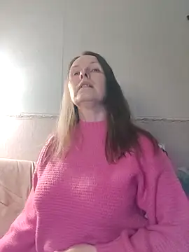 Snapshot of Evelina_cute chatting on January 2025 02:30:02 PM Evelina cute online show from January 2025 02:30:02 PM