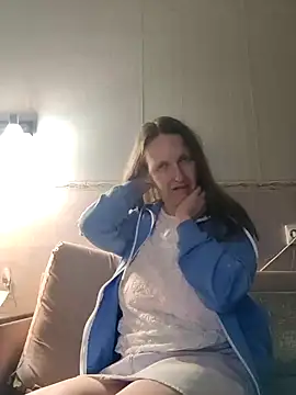 Snapshot of Evelina_cute chatting on February 2025 06:53:01 PM Evelina cute online show from February 2025 06:53:01 PM