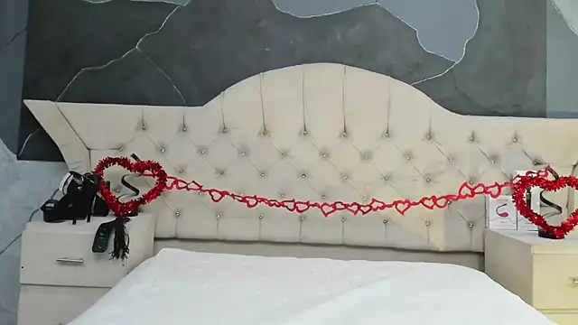 AmberGreyy  online show from February 2025 01:16:01 PM