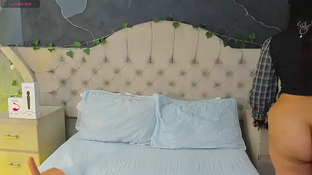 AmberGreyy  online show from January 2026 06:01:01 PM