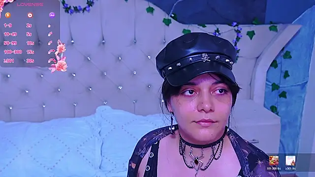 AmberGreyy  online show from April 2026 05:26:01 PM