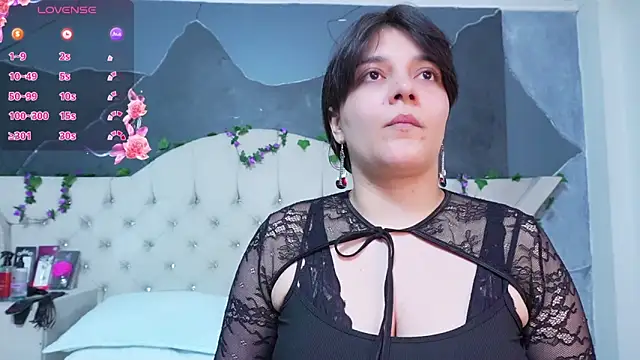 AmberGreyy  online show from April 2026 05:21:02 PM