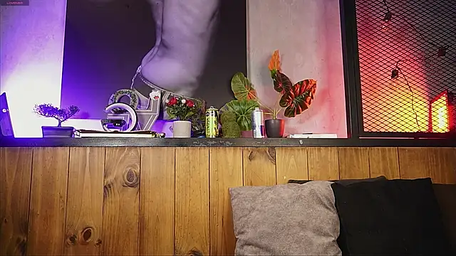 andrewortix online show from May 2026 05:04:02 AM