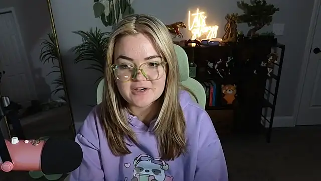 Snapshot of rodeobrii chatting on October 2025 01:06:01 AM rodeobrii online show from October 2025 01:06:01 AM