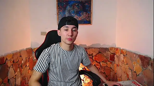 Snapshot of SebasstianGrand chatting on December 2025 02:17:02 AM SebasstianGrand online show from December 2025 02:17:02 AM