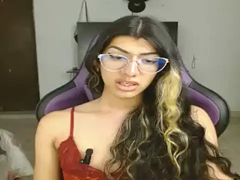 engielphoenis14 online show from January 2025 12:48:01 PM