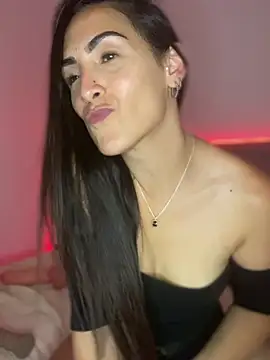Snapshot of alessandra-a chatting on December 2024 11:42:02 PM alessandra-a online show from December 2024 11:42:02 PM