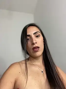 Snapshot of alessandra-a chatting on December 2024 03:29:02 AM alessandra-a online show from December 2024 03:29:02 AM