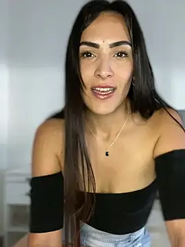 Snapshot of alessandra-a chatting on January 2025 09:40:01 PM alessandra-a online show from January 2025 09:40:01 PM