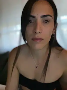 Snapshot of alessandra-a chatting on January 2025 10:34:01 PM alessandra-a online show from January 2025 10:34:01 PM