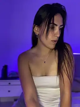 Snapshot of alessandra-a chatting on January 2025 10:39:01 PM alessandra-a online show from January 2025 10:39:01 PM