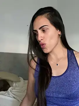 Snapshot of alessandra-a chatting on February 2025 09:20:02 PM alessandra-a online show from February 2025 09:20:02 PM