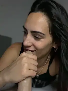 Snapshot of alessandra-a chatting on February 2025 10:20:02 PM alessandra-a online show from February 2025 10:20:02 PM