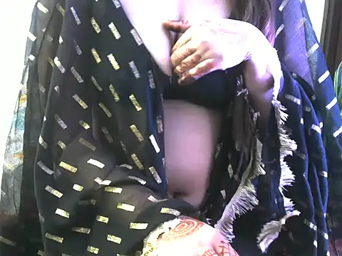 Hot Naina- online show from October 2025 05:33:01 PM