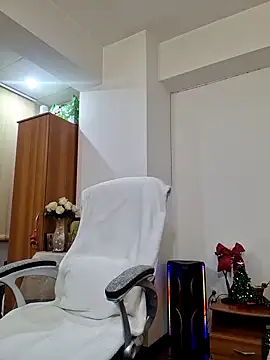 Snapshot of Evadesirex46 chatting on December 2024 06:17:02 PM Evadesirex46 online show from December 2024 06:17:02 PM