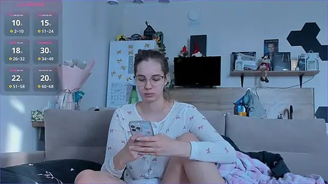 Girl alone home online show from March 2026 03:56:01 AM