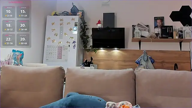 Girl alone home online show from April 2026 03:14:02 PM
