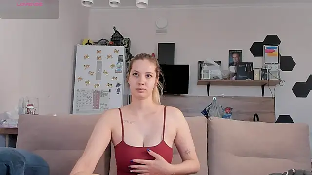 Girl alone home online show from June 2026 02:41:02 PM
