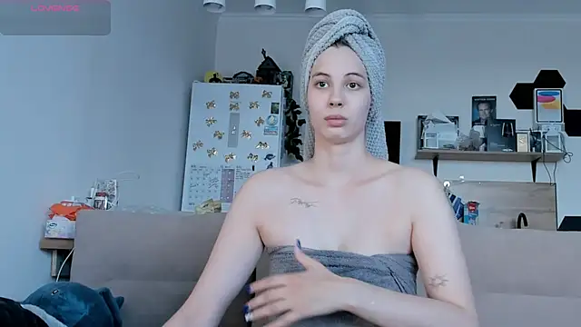 Girl alone home online show from June 2026 03:05:02 PM